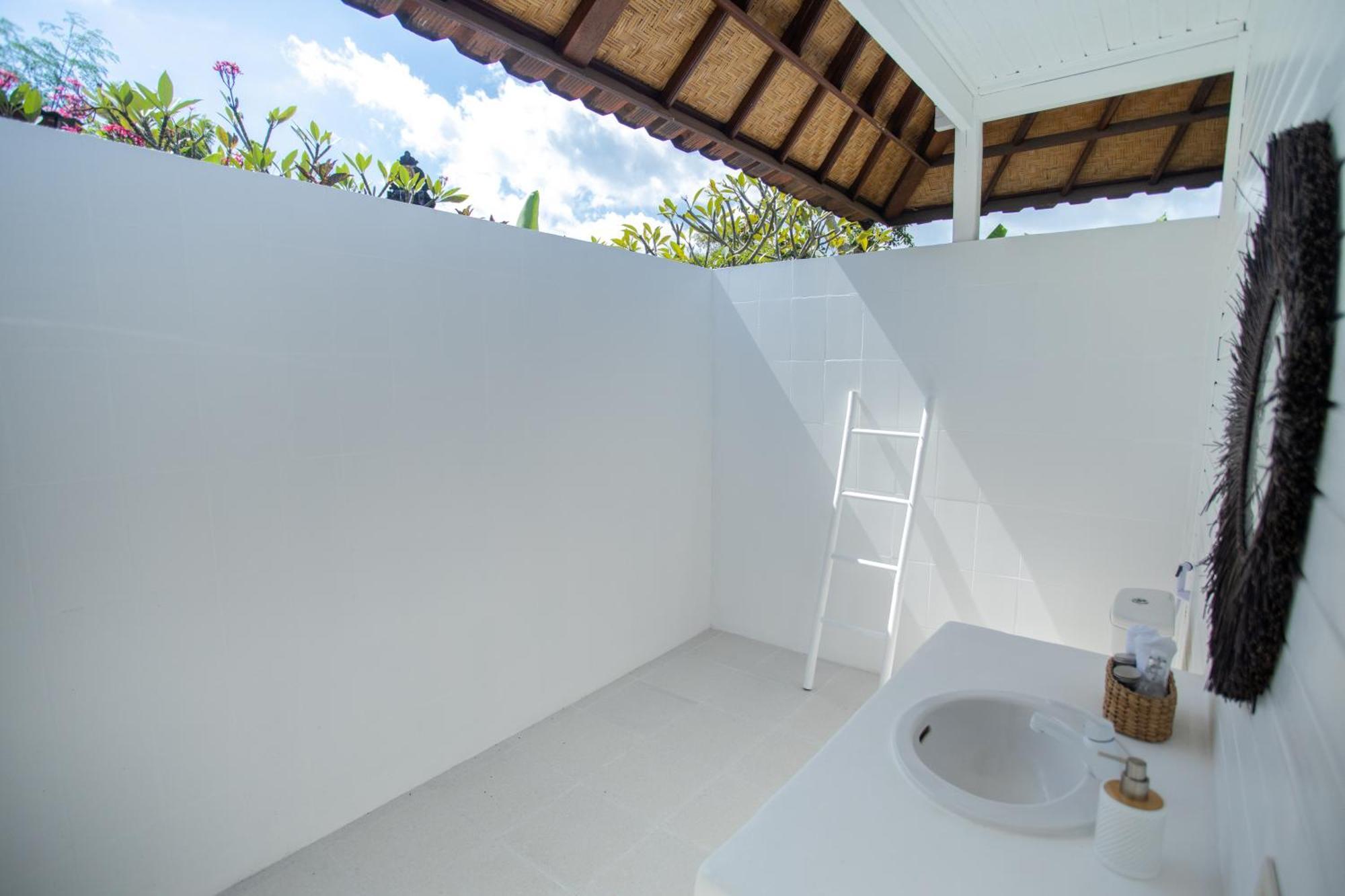 Stardust Villas Nusa Lembongan  Exterior photo